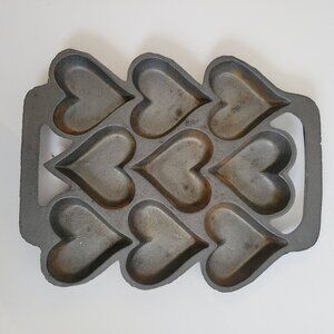 Vintage John Wright Cast Iron Heart-Shaped Baking Pan Mold With Handles